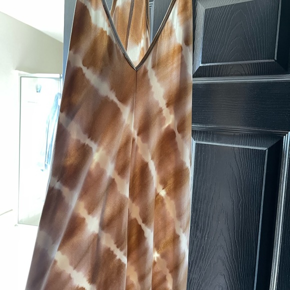 Used once - Vici Maxi Dress - Picture 2 of 4